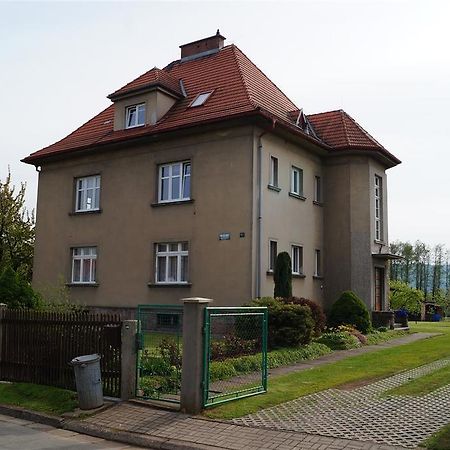 Apartman U Stadionu Броумов Екстериор снимка